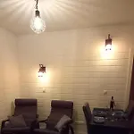 Apartment Dingding